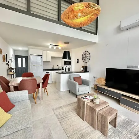 Retreat, Block B1, Unit15 *