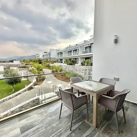 Retreat, Block B1, Unit15