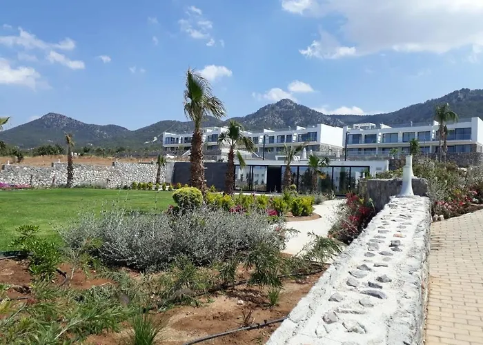 Retreat, Block B1, Unit15